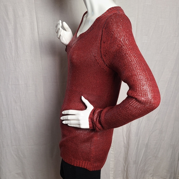 Women's Burgundy Latex Covered Long Sleeves V-Neck Sweater - Picture 4 of 12